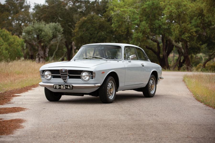  Alfa Romeo GT 1300 Junior (105) 1968 года  (фото 9 из 12)